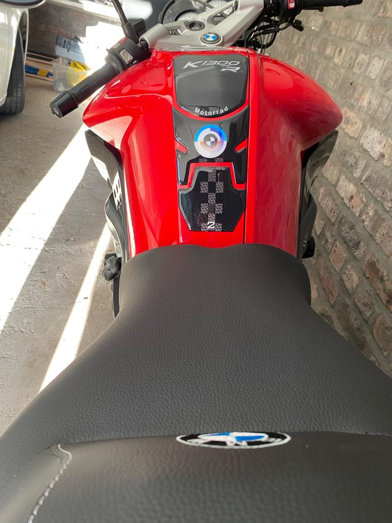 Protection de réservoir pour moto BMW K 1300 R Bleu et Noir. Ajustement standard